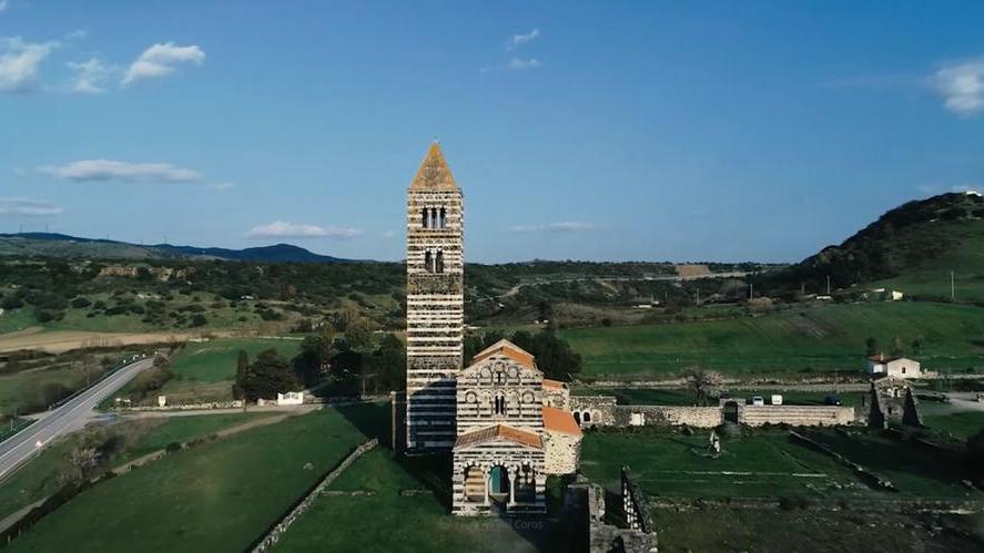 Codrongianos, tradizioni e arte all’ombra di Saccargia la chiesa voluta dal Giudice