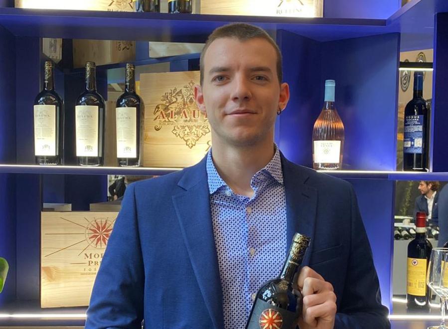 «Sono stato assunto nel primo anno di stage»: a 23 anni è “ambasciatore” del vino per Ruffino