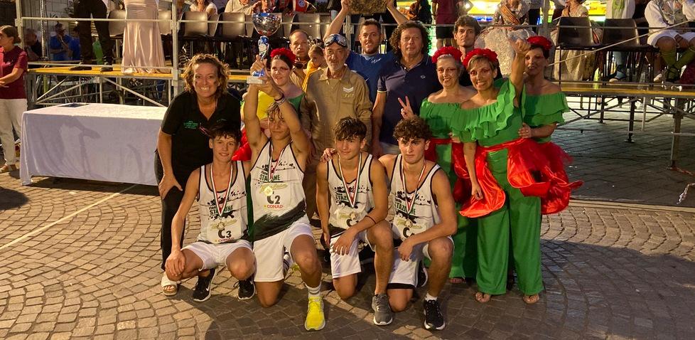 Cecina, la mini staffetta alla Stazione che torna a vincere dopo 34 anni