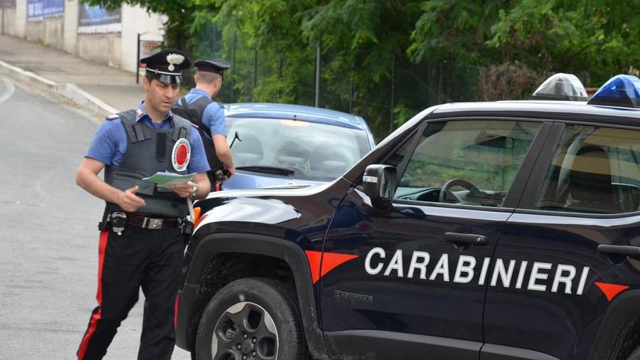 Siliqua, ai domiciliari per furto trovati a spasso per il paese: arrestati