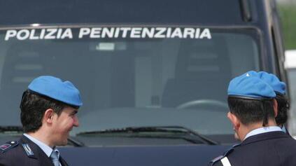 Reggio Emilia: madre porta la droga in carcere al figlio, arrestata