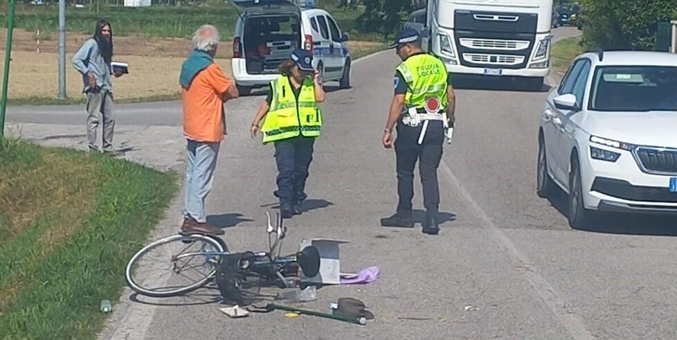 Formignana, in bici urtato da un furgone: 87enne finisce all’ospedale