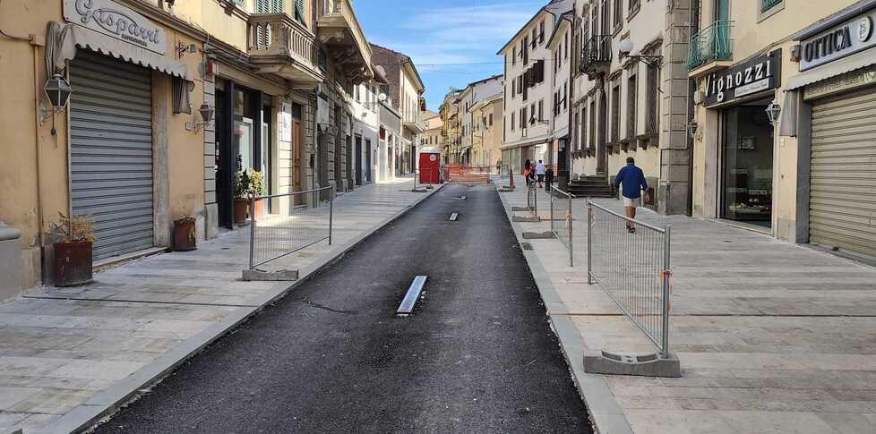 Fucecchio, shopping natalizio nel nuovo Corso. E c’è l’ipotesi di riattivare la Ztl