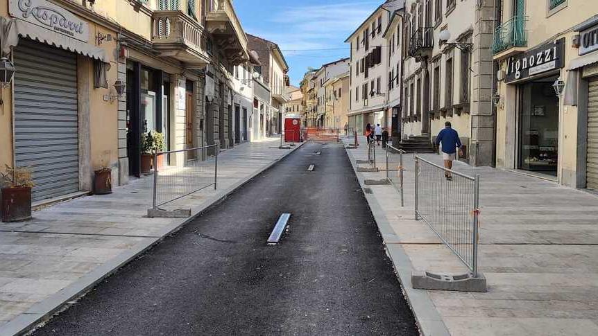 Fucecchio, shopping natalizio nel nuovo Corso. E c’è l’ipotesi di riattivare la Ztl