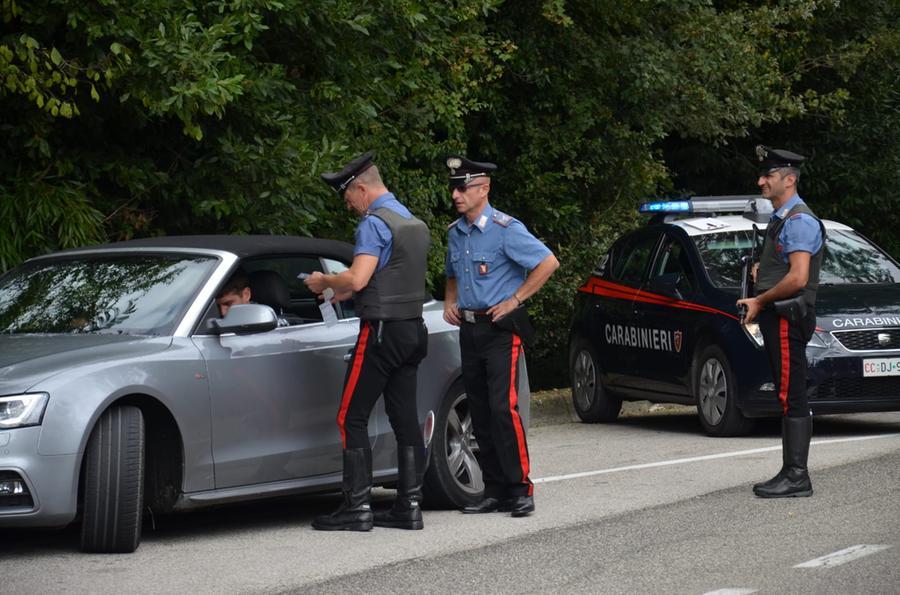 Oltre mezzo chilo di droga nella campagna di Maracalagonis: arrestata una coppia