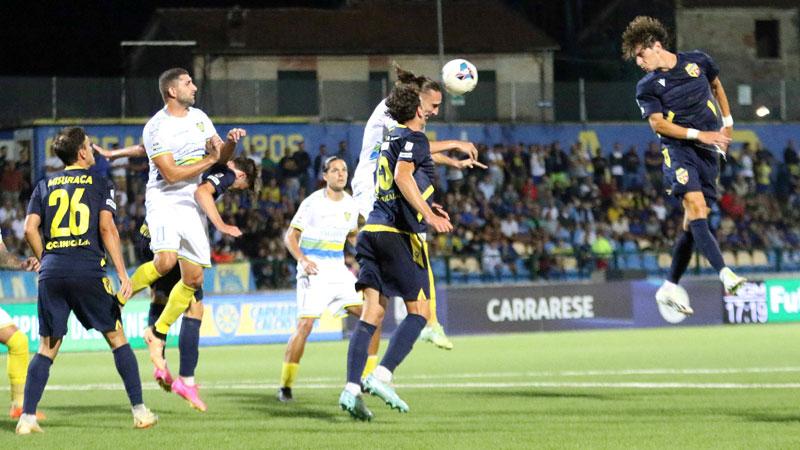 Carrarese, è già ora di derby