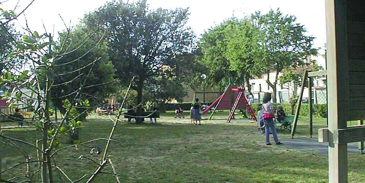 Porto Torres, due ragazzine rapinate al parco