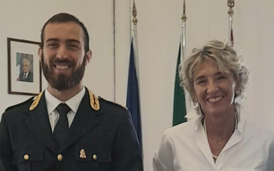 
	Alessio Del Gigia insieme alla questura Giusy Stellino

