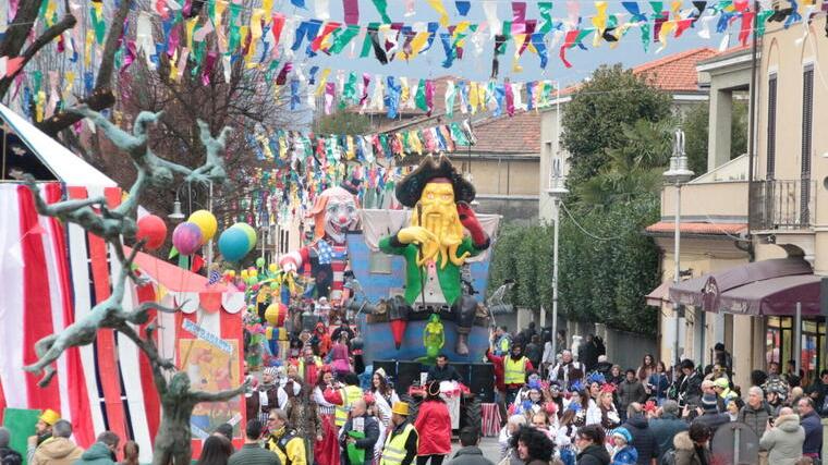 Pietrasanta, Miss Carnevale divide il paese: «Il concorso ha fatto il suo tempo»