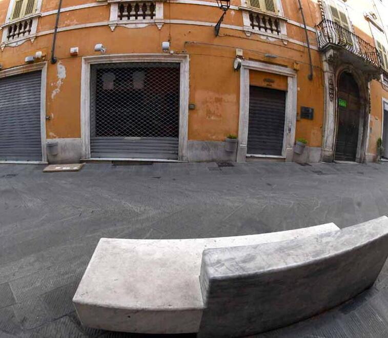 Carrara, messaggi di minaccia per i rumori: chiude il pub Diverso