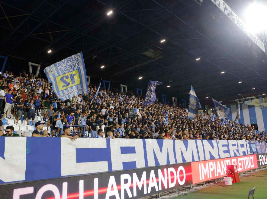 Piccoli gesti per ricucire una frattura. La Spal cerca di riconquistare i tifosi