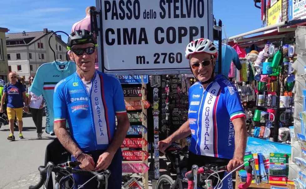 Il vicesindaco e l’amico Marangoni scalano lo Stelvio in bici<br type="_moz" />
