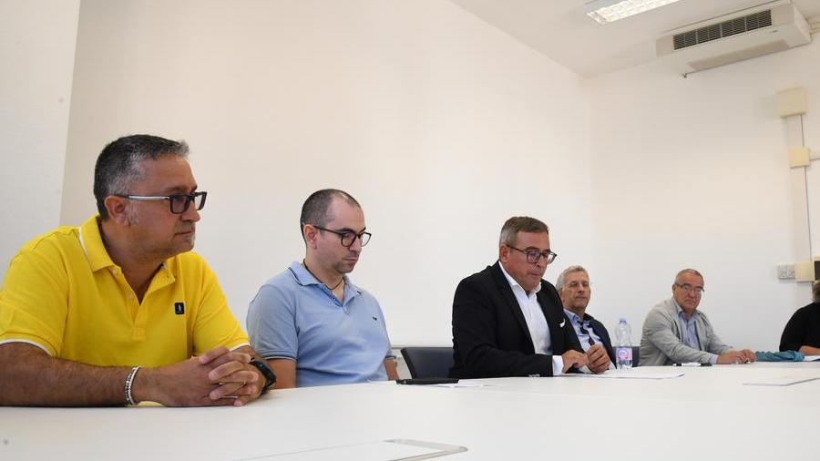 
	La conferenza stampa sul caso del paziente di Nuoro invitato ad andare via dalla Sardegna per fare la radioterapia

