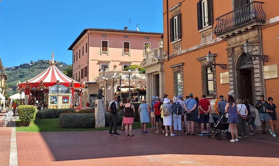 Montecatini, i commercianti: «Il turismo mordi e fuggi ci penalizza, questa città è ormai un dormitorio»
