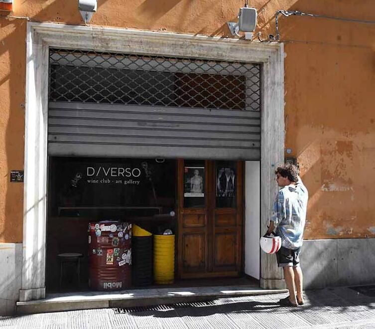 Carrara, minacce al pub: c’è la solidarietà dell’amministrazione comunale