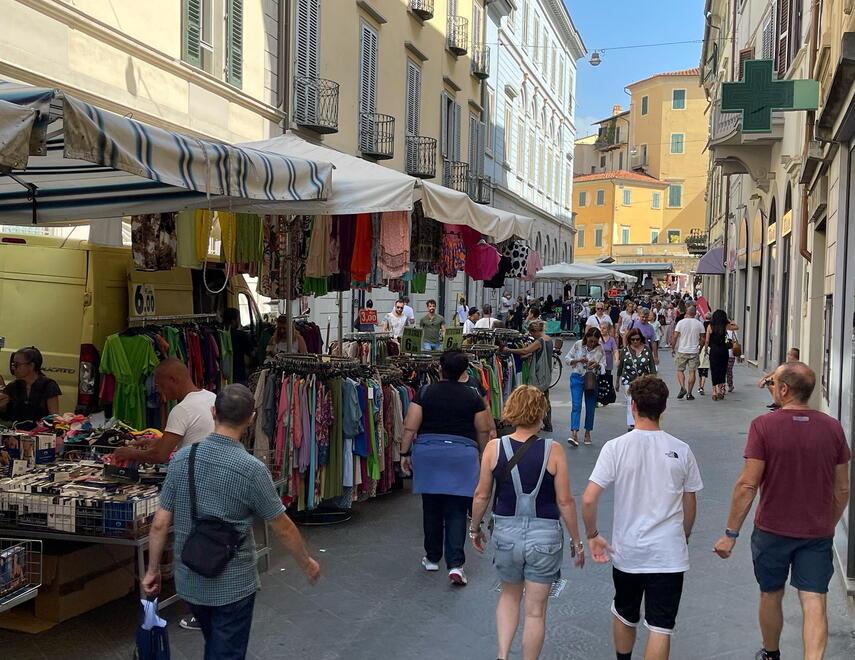 Pistoia, ambulanti verso il ricorso al Tar: «No al piano di riordino dei banchi»