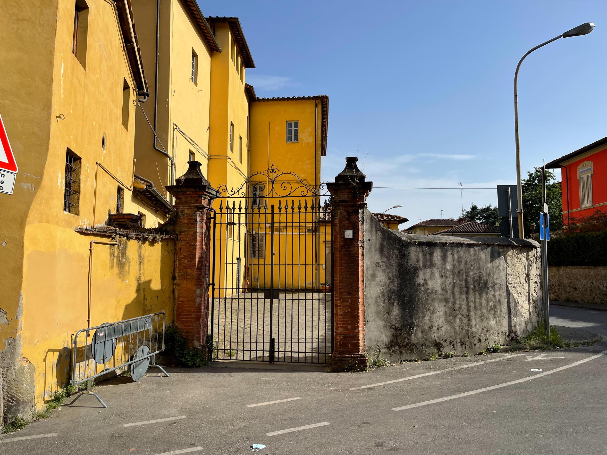 Pescia, il liceo Lorenzini riparte in cinque sedi