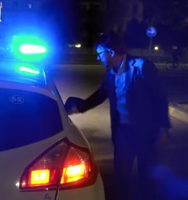 Il sindaco durante il sopralluogo di mercoledì sera alle Cascine