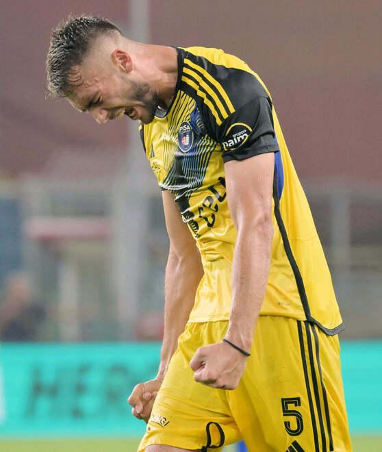 L’urlo (di goia) di Simone Canestrelli dopo uno dei due gol alla Sampdoria