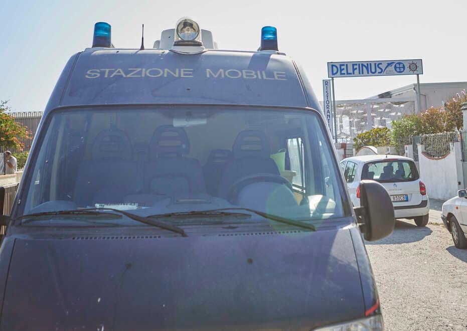 Bagno Delfinus a fuoco, la solidarietà dei colleghi: «Colpito tutto il settore»