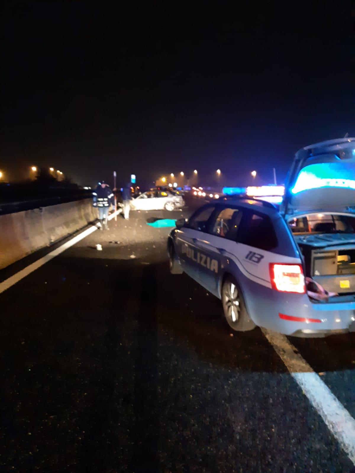 Modena. Morti in A1 in diretta Facebook Assolto l’investitore: «Fu inevitabile»<br>
