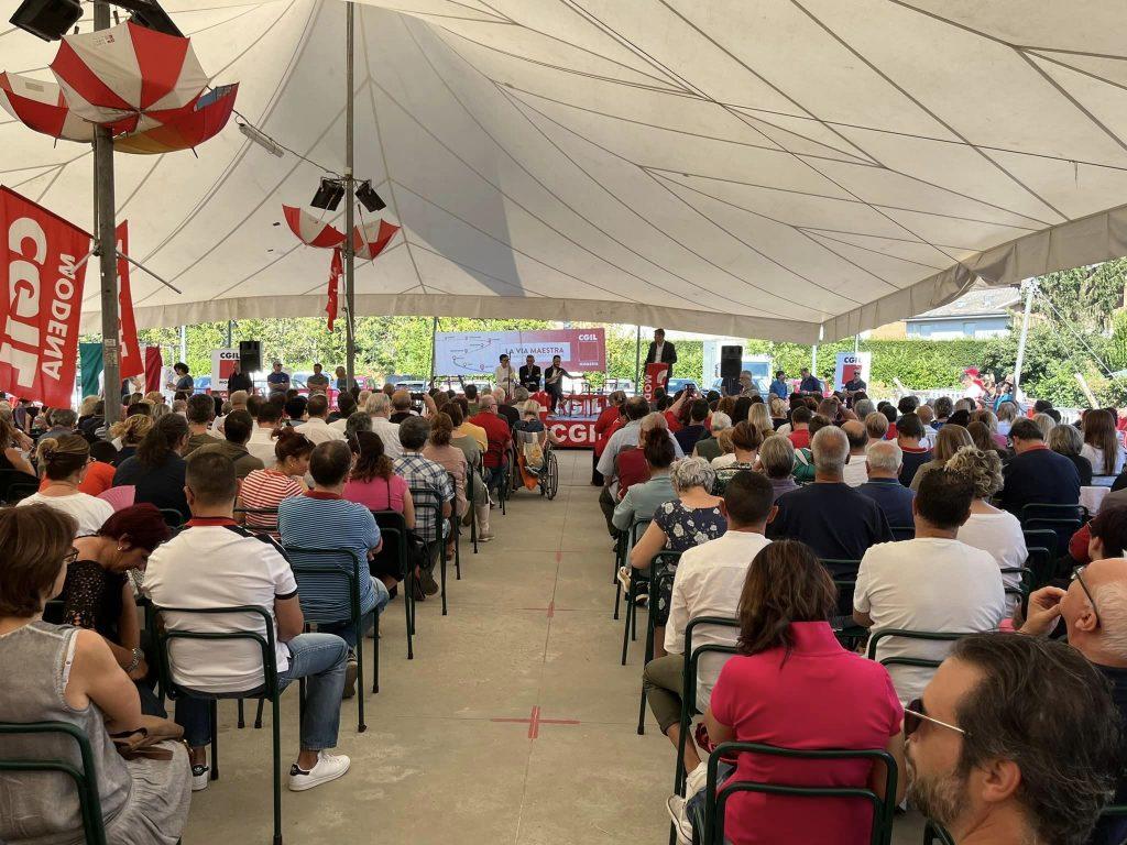 Modena. Cgil verso la mobilitazione a Roma In cinquecento a San Damaso con Landini<br />
<br />
