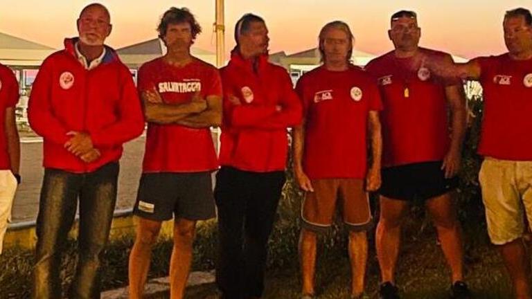«Vogliamo essere pagati il giusto»: i bagnini della Versilia lanciano la loro vertenza