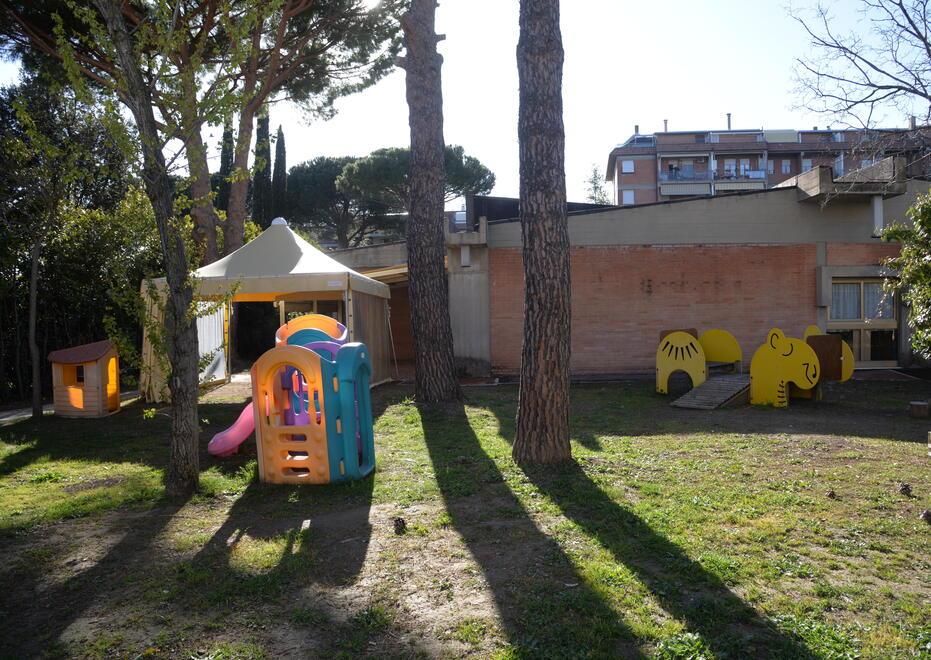 L’asilo La Mimosa apre in ritardo I genitori: «Non sapevamo nulla»