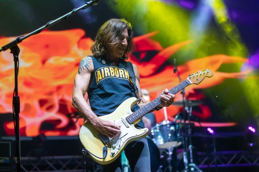 Codigoro, Stef Burns e Cicci Bagnoli protagonisti