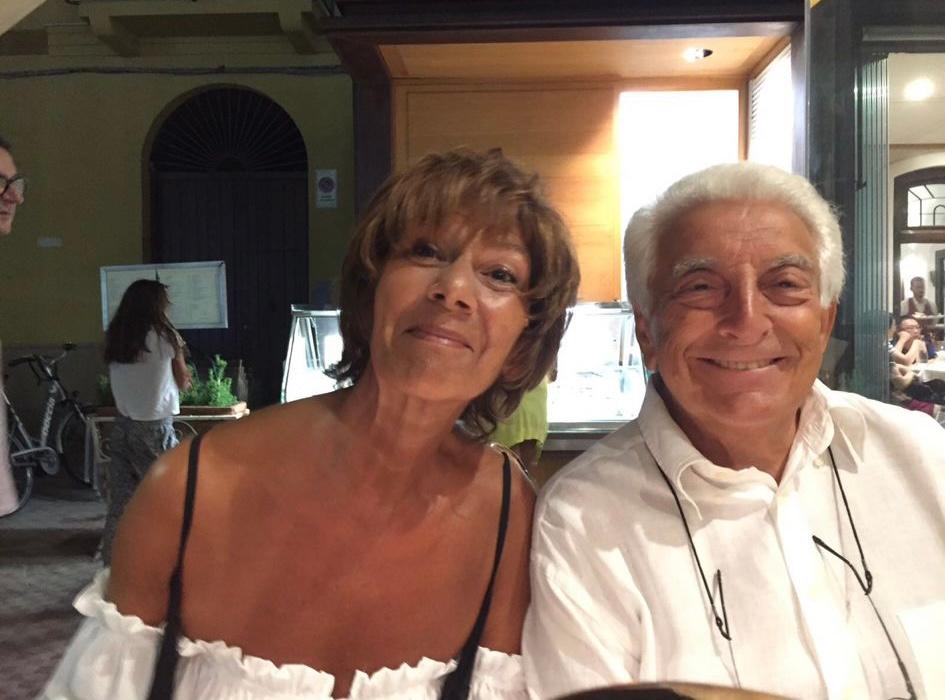 Michele Guardì, all’altare come cinquanta anni fa stavolta per mano ai due nipotini