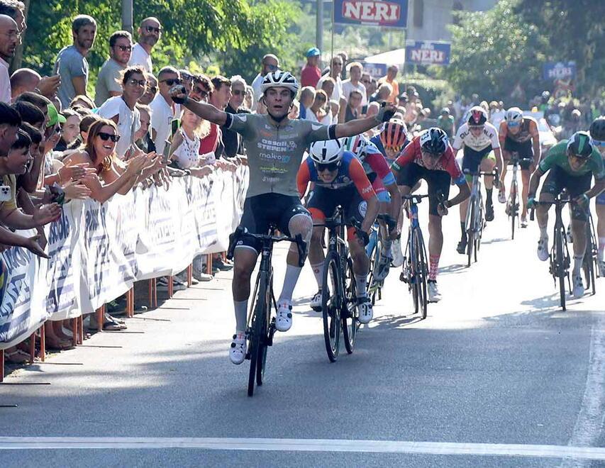 Il sindaco Lorenzetti e il trofeo Buffoni: «Un’altra giornata di festa meravigliosa» 