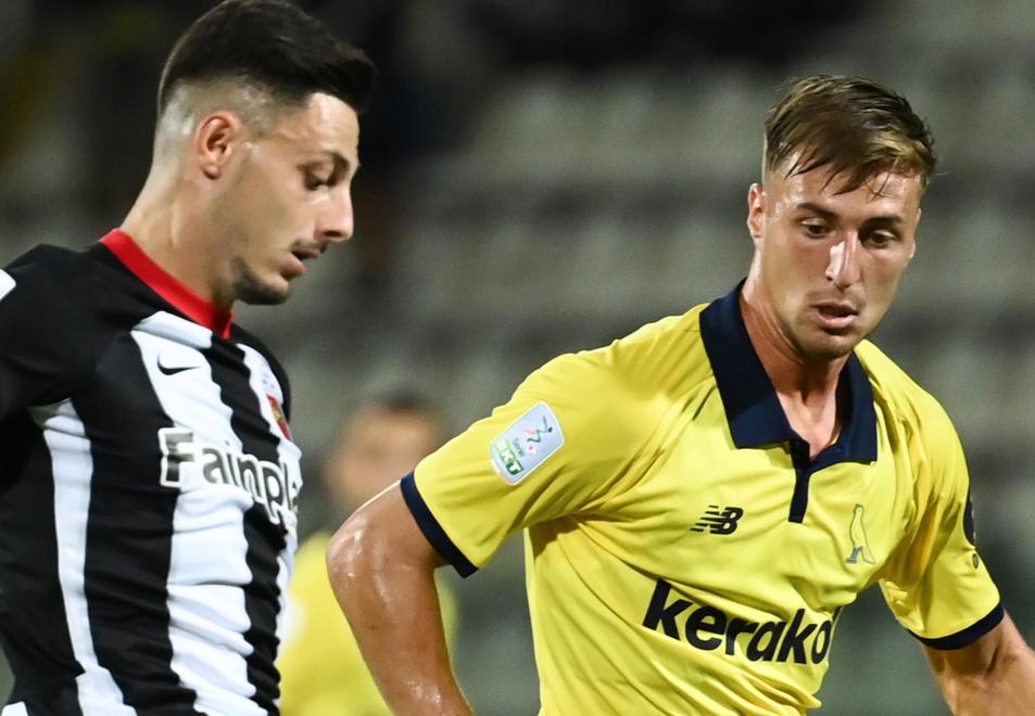 Magnino: «Bianco ci fa sudare. Il Modena ora non deve fermarsi»<br type="_moz" />
