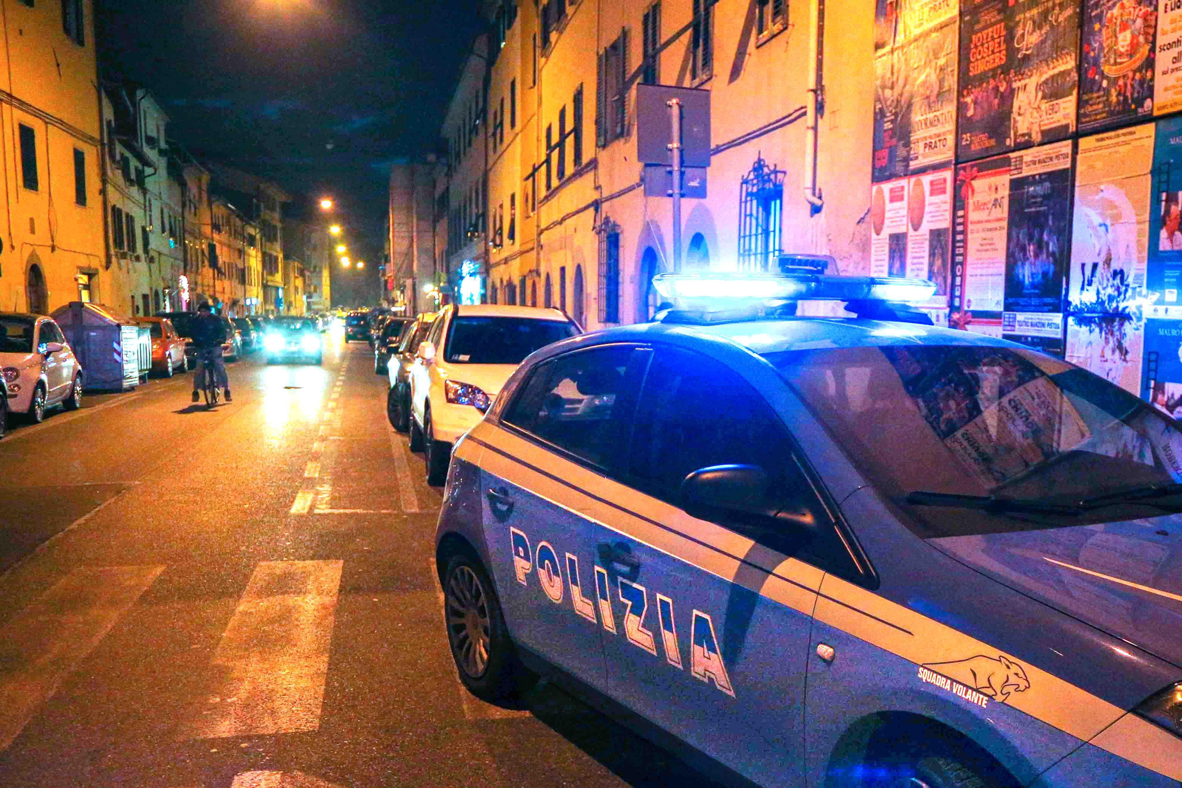 Una volante della polizia (foto d'archivio)