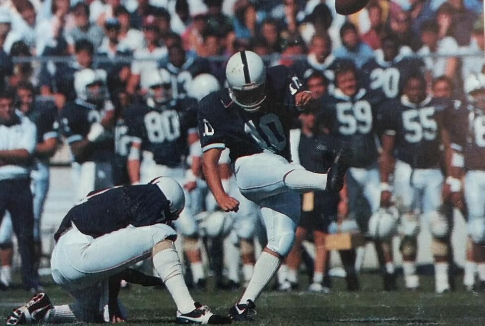 Quando un kicker sassarese atterrò nell’olimpo del football americano