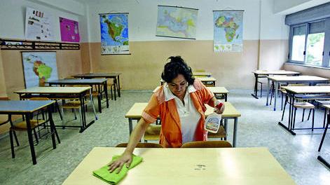 Scuola, a Massa conto alla rovescia per la scuola ma mancano bidelli e segretari