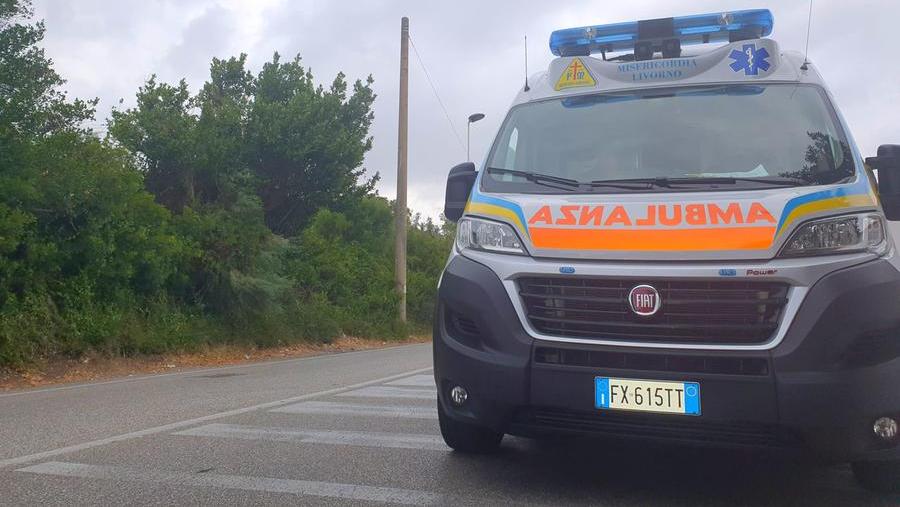 Un'ambulanza della Misericordia di via Verdi (foto d'archivio)