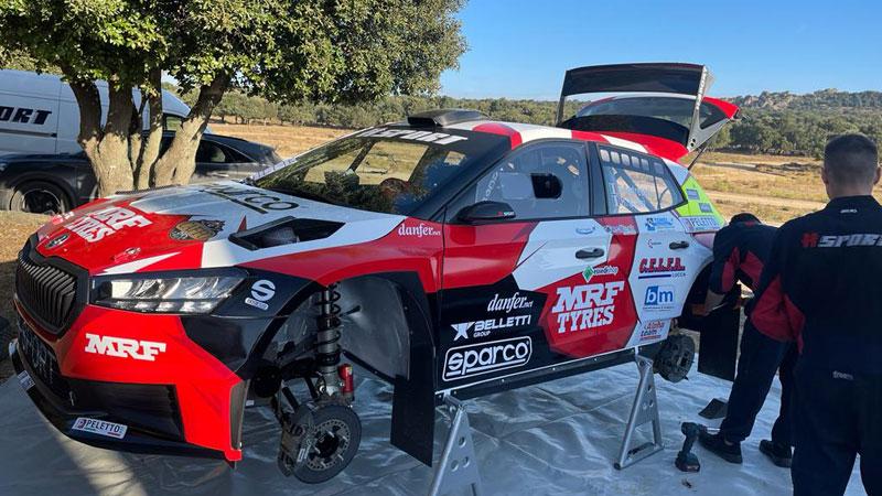 Il ritorno di Andreucci. Oggi con la Skoda al rally dei Nuraghi<br>
