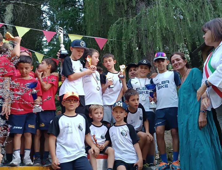 Elba Bike, Niccolò Mauro e Lorenzo Sardi danno spettacolo nelle gare di Sarzana<br>
