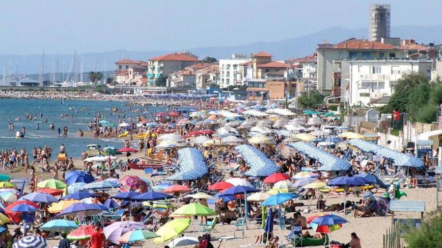 Pioggia in Toscana, ma l’estate non è ancora finita: ecco quando torneranno sole e caldo