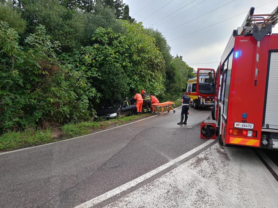 Sassari, fuori strada sulla ex 131 in direzione di Porto Torres: un ferito