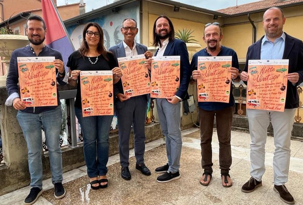 Happy Days e gli anni Ottanta per celebrare il commercio nella storica strada dei mobilieri