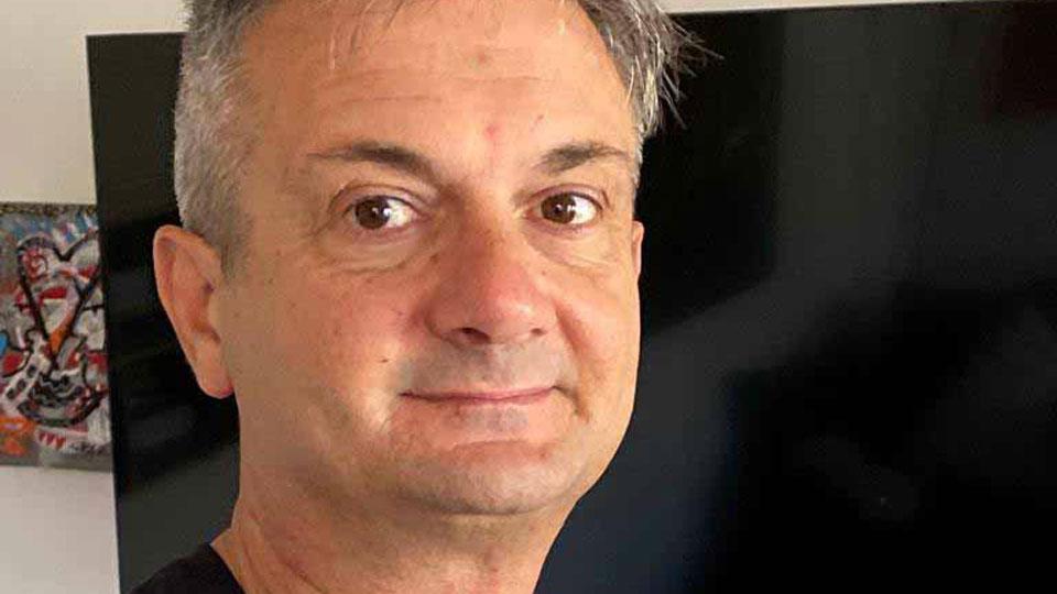 Massa, muore nel sonno a 51 anni: da pochi mesi era diventato babbo