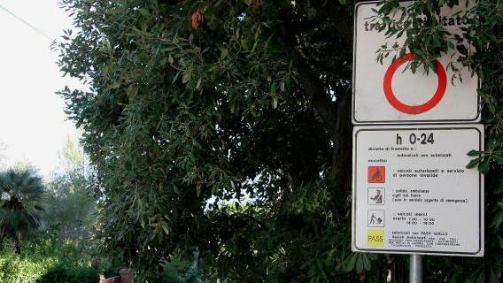 Ztl, a Castiglioncello le multe sono dimezzate: il report dell’estate
