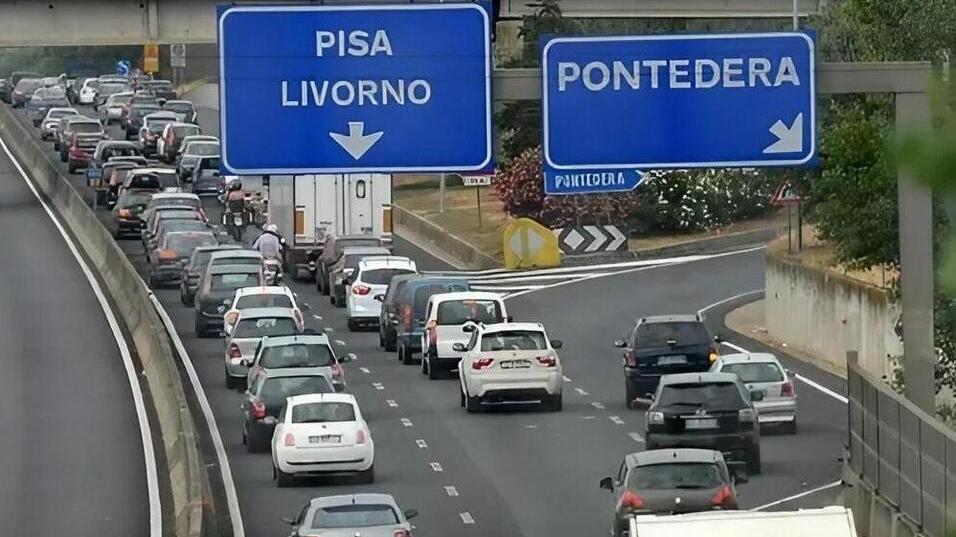 Fi-Pi-Li, Toscana Strade si farà. Pedaggio ai tir: il sistema previsto e le stime di incasso