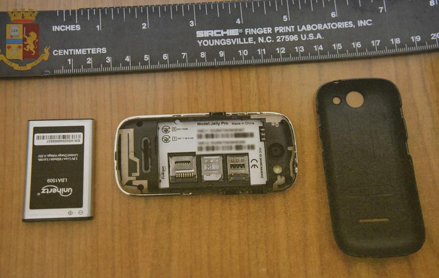 Telefoni in cella: 10 nei guai Badu ’e Carros