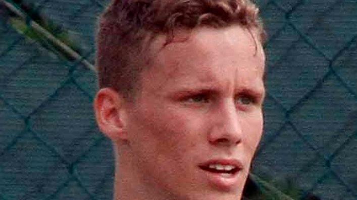 UNDER 18 CON QUATTRO SPALLINI