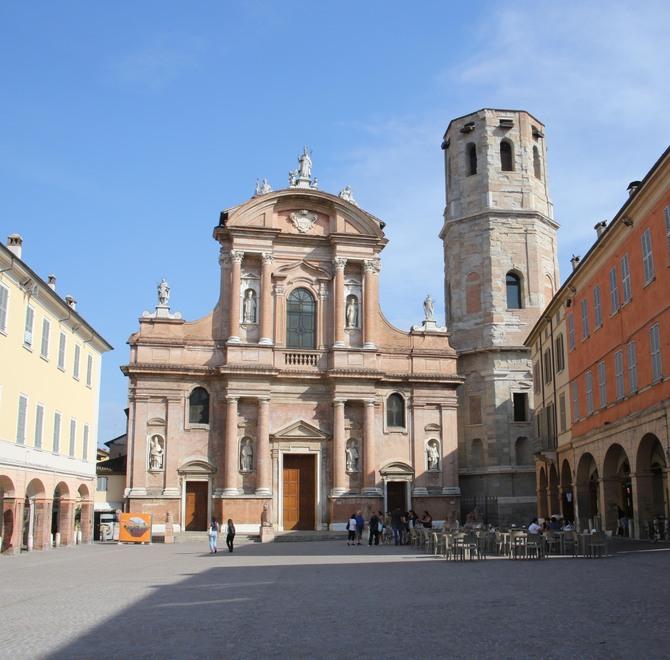 Si alza il sipario sulla “nuova” Piazza San Prospero: «Più bella e di tutti»
