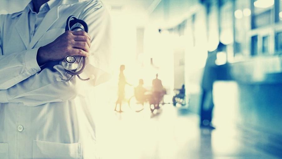 Oristano, l’incubo della guardia medica: “Disumano il turno da 24 ore”