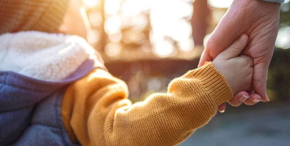 Sassari, un bambino malato e lo sfratto: «A ottobre finiremo per strada» 