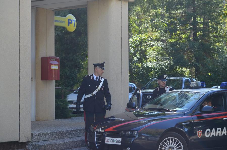 Dolianova, si finge operatore delle Poste e prosciuga la Postepay di una casalinga